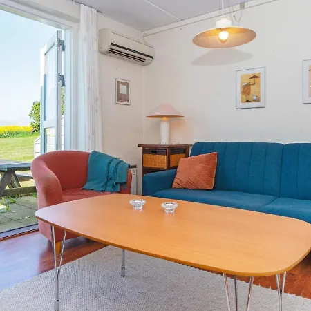 Apartment 6 Person In *